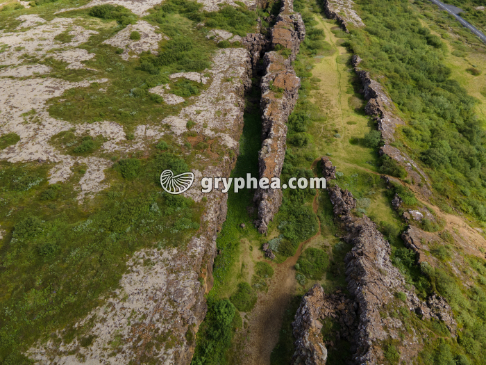 Zone de fracturation de la croûte terrestre (Thingvellir, Islande) - gryphea.com